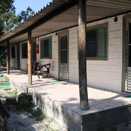 Nosso Chale Na Ilha Hotel Cananéia Екстериор снимка